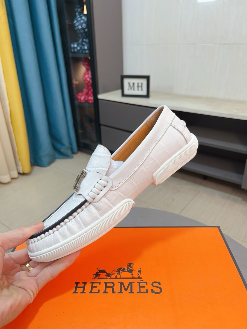 エルメス［Hermès］【カップルに大人気】 おしゃれなペアスニーカー