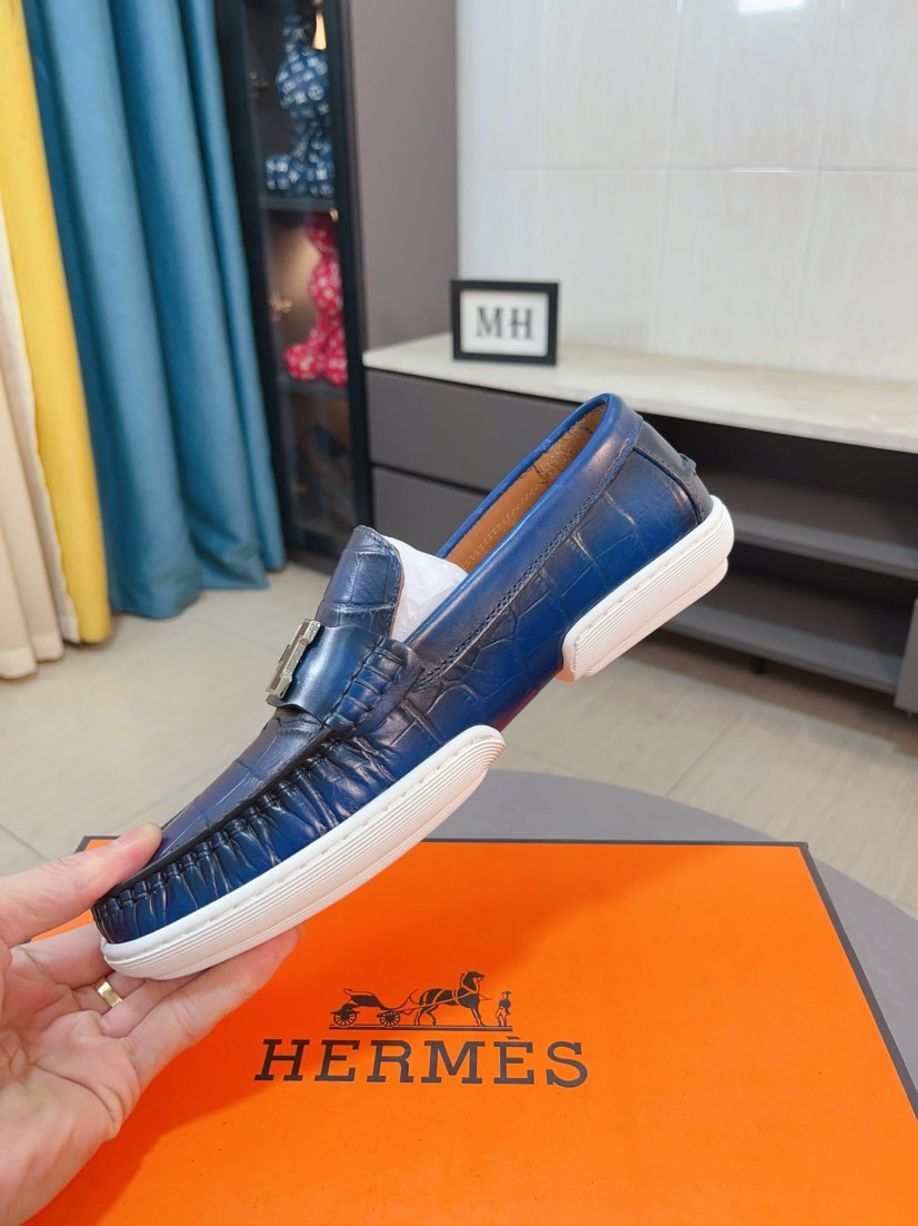 エルメス［Hermès］【カップルに大人気】 おしゃれなペアスニーカー