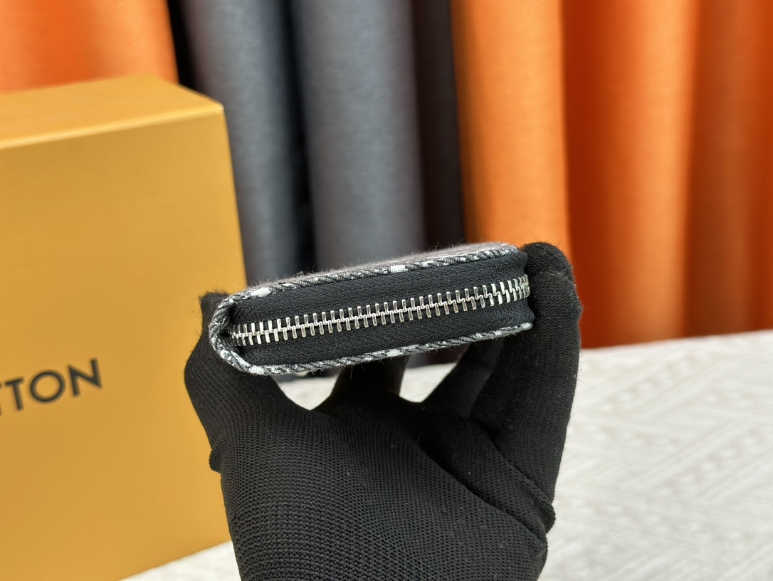 ルイ・ヴィトン ジッピー･コイン パース