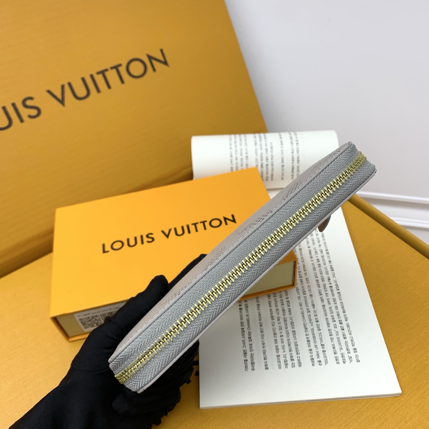 ルイ・ヴィトン「Louis Vuitton」新作 日本限定 ジッピー･ウォレット
