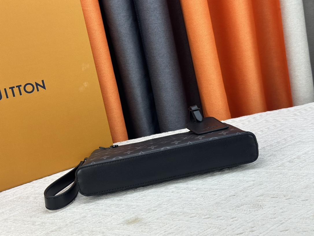 ルイ・ヴィトン「Louis Vuitton」テイクオフ･ポーチ