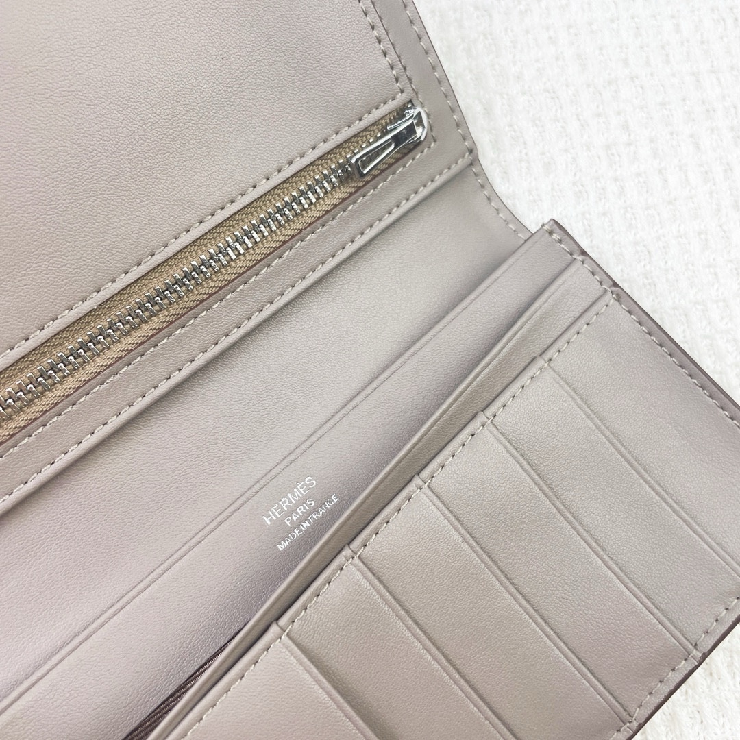 エルメス エヴリンヌ クロコダイル革 縦型ウォレット