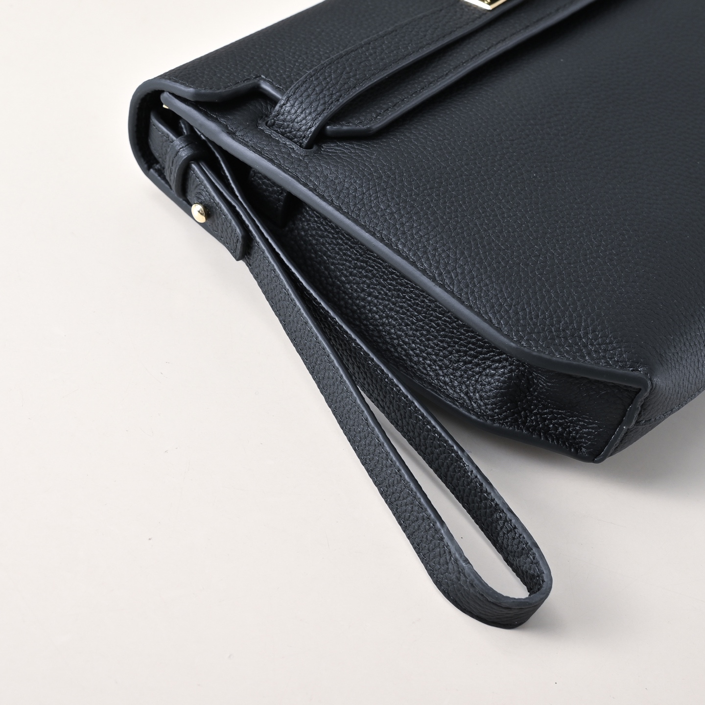 エルメス ケリー 22 ストーンパターンレザー バッグ「Kelly Depeches」