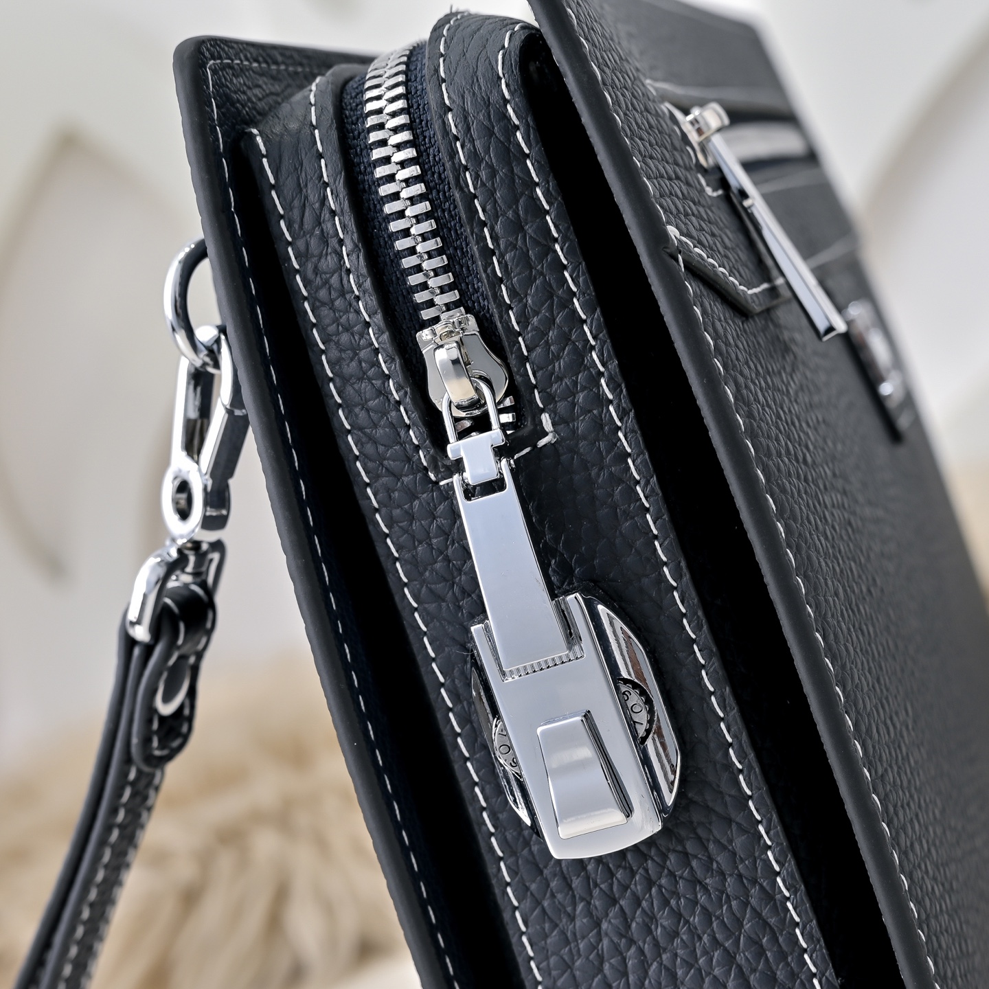 エルメス ジップ レザー クラッチバッグ