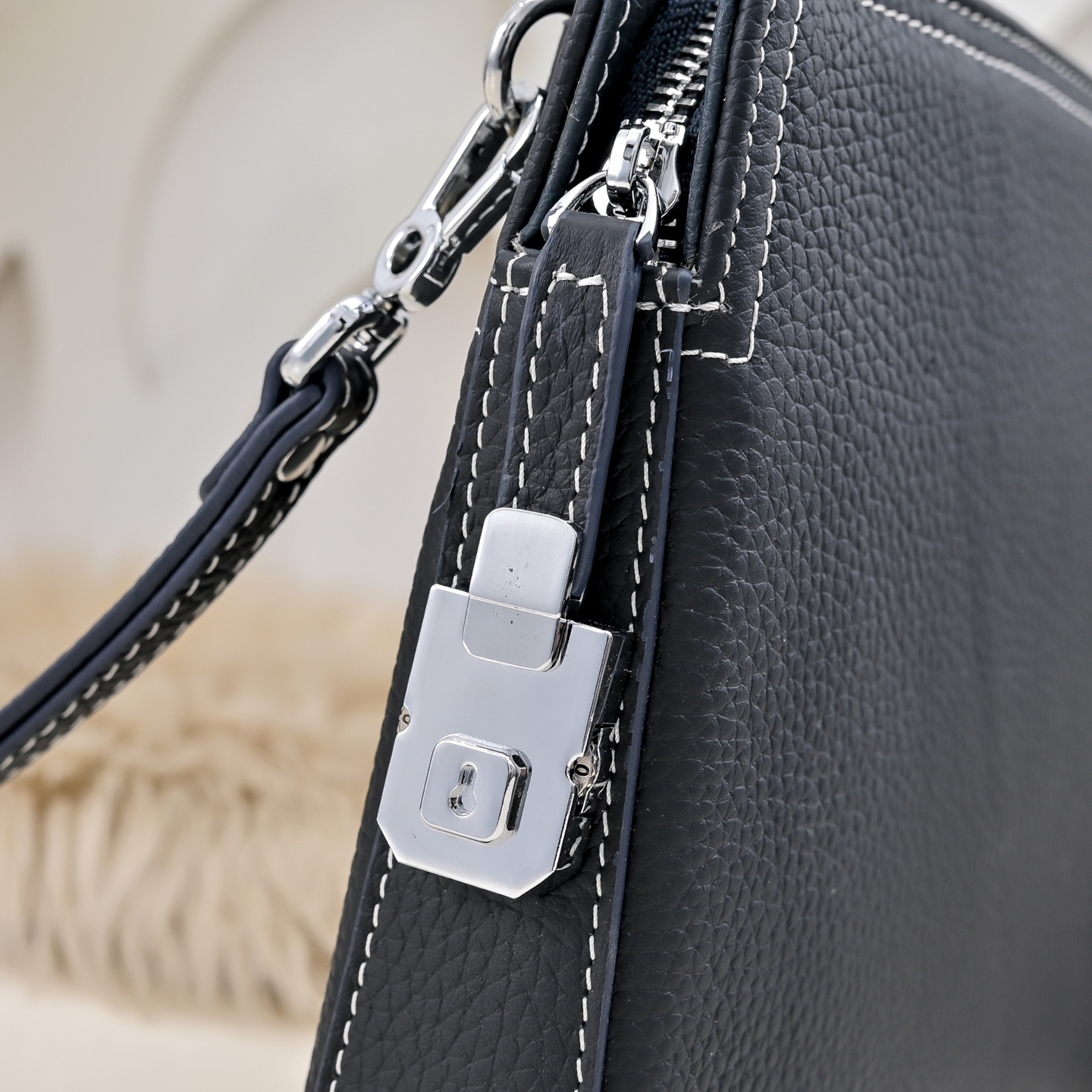 エルメス エヴリン ジップ レザー クラッチバッグ「Evelyne Clutch」