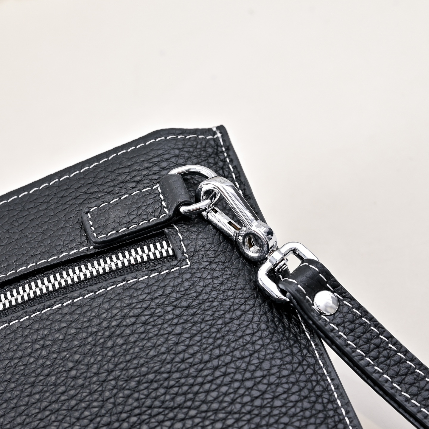 エルメス New H Passant ジップ クラッチバッグ