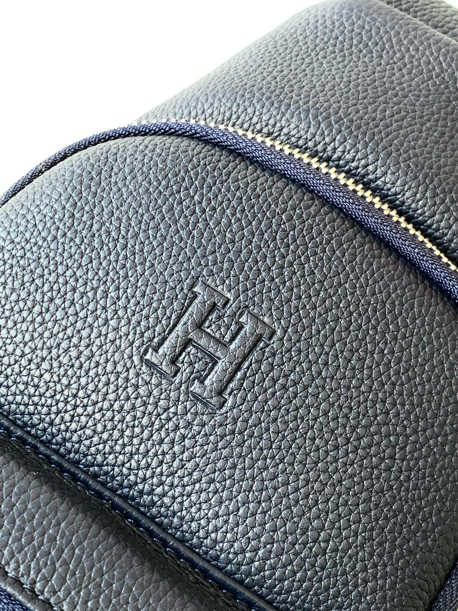 エルメス H エンボス レザー ファニーパック