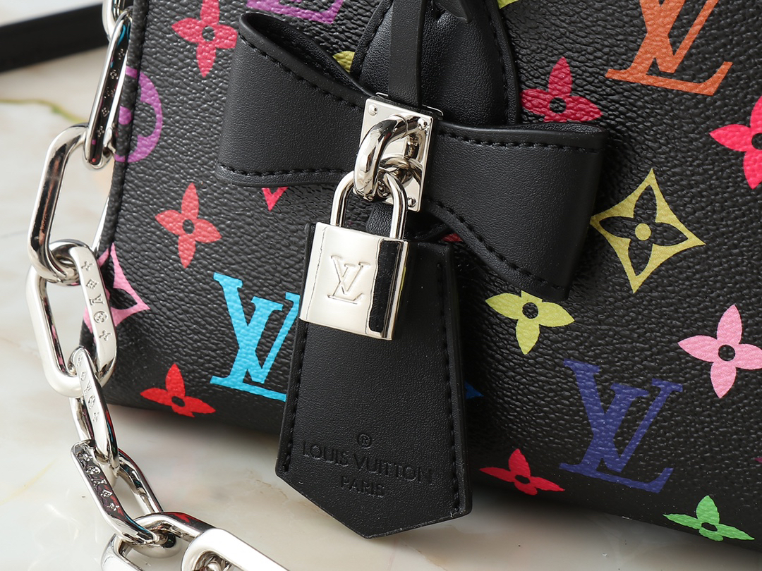 ルイ・ヴィトン LV x TM オンザゴー EW「OnTheGo Bag」