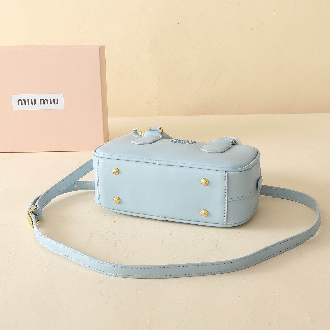 ミュウミュウ アルカディ レザー レギュラー/ラージバッグ「Arcadie Bag」