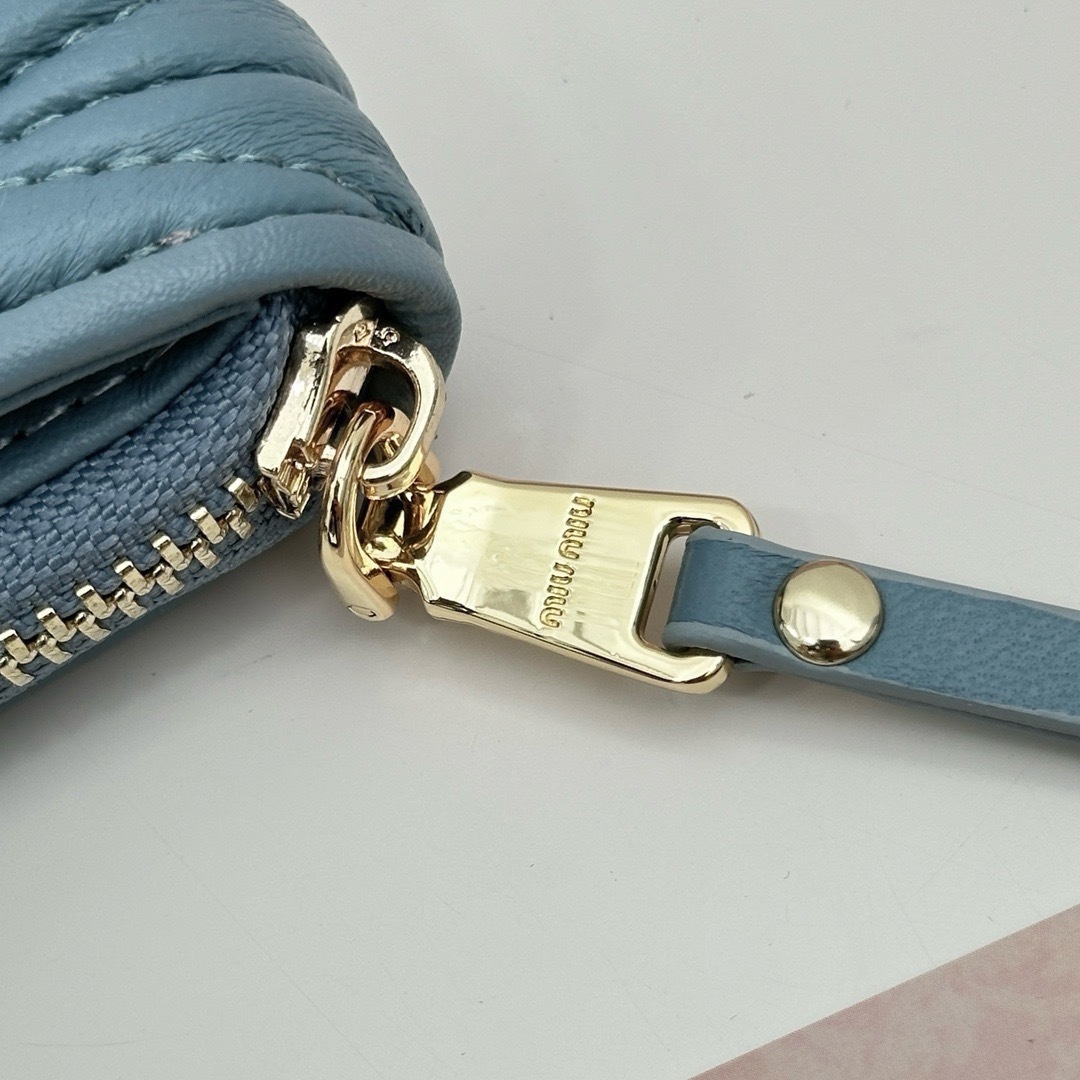 ミュウミュウ マテラッセレザー 財布「Matelassé Wallet」