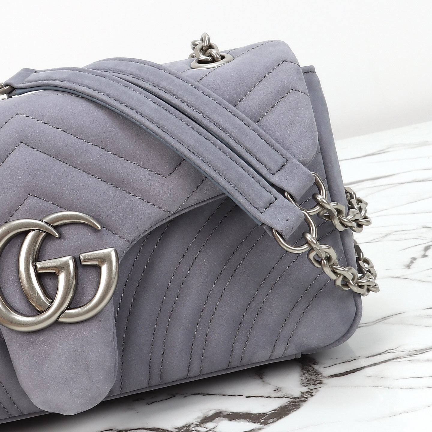 グッチ〔GGマーモント〕ミディアム ショルダーバッグ「GG Marmont Bag」