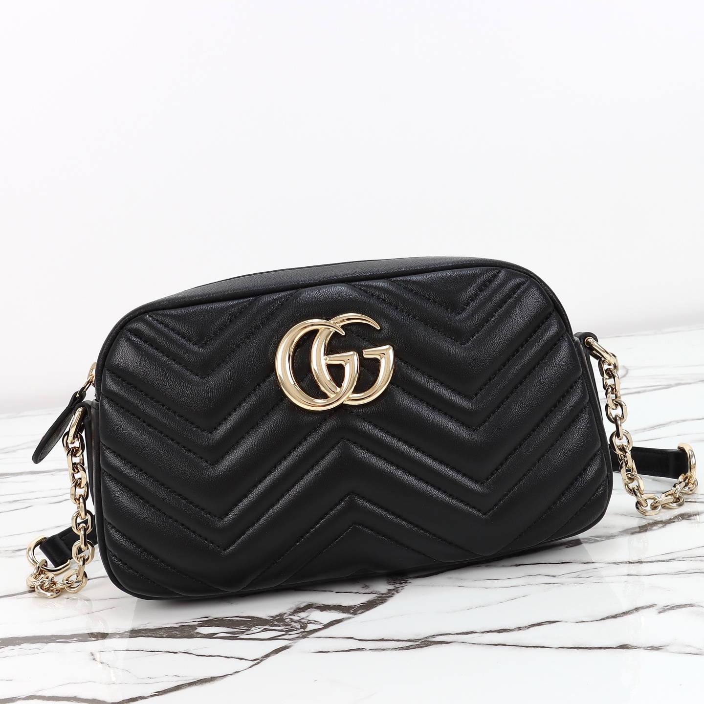 グッチ〔GGマーモント〕スモール カメラバッグ「GG Marmont Bag」