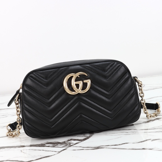 グッチ〔GGマーモント〕スモール カメラバッグ「GG Marmont Bag」