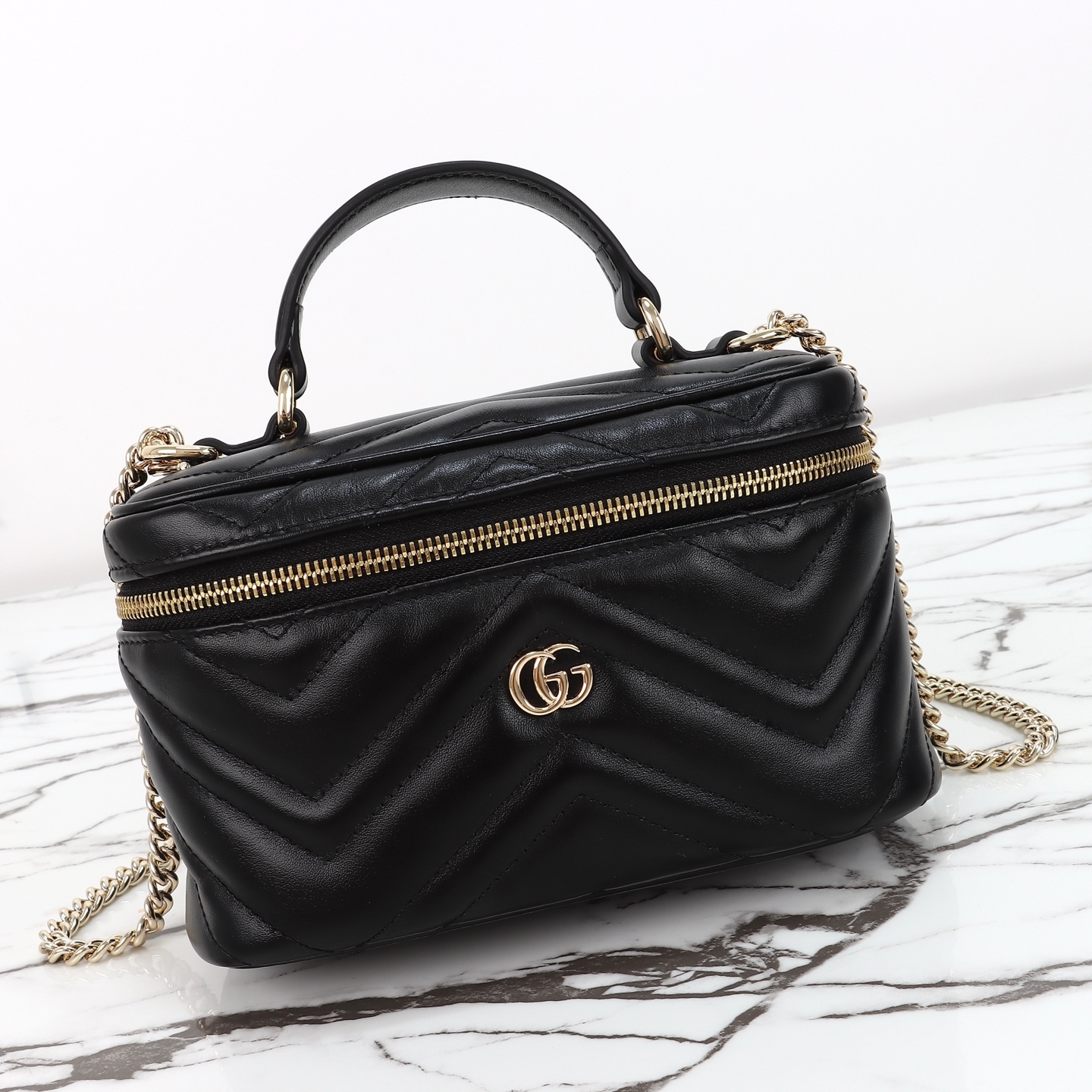 グッチ〔GGマーモント〕スモール トートバッグ「GG Marmont Bag」