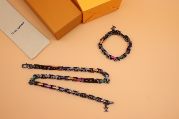 ルイ・ヴィトン「ファッションジュエリー」ネックレス