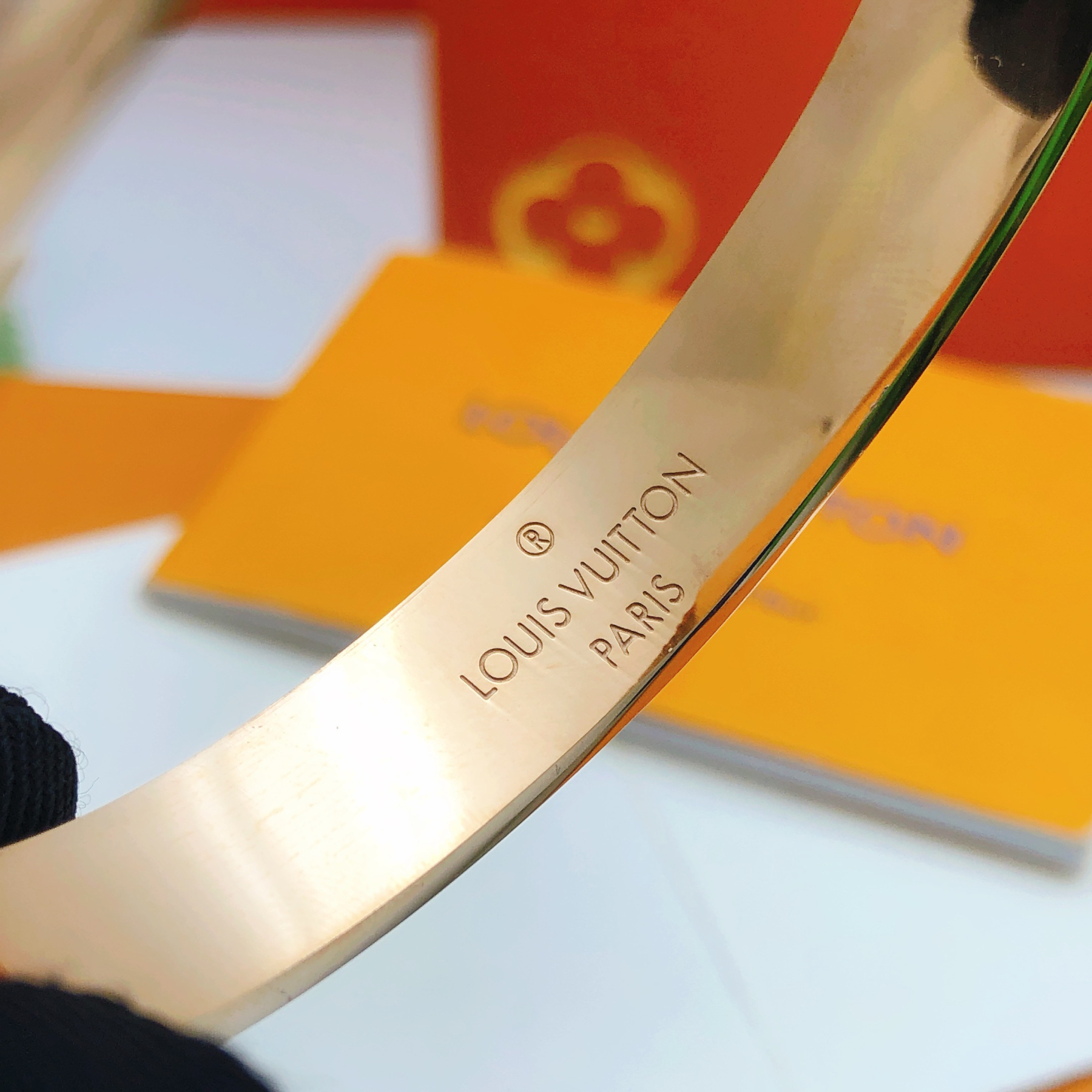 ルイ・ヴィトン アイコニック ブレスレット