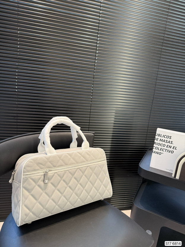 シャネル「Chanel」ボウリングバッグ ハンドバッグ クロスボディ レディース｜レザーデザイン マルチユース クラシックスタイル