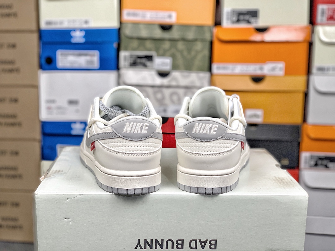 「コラボモデル」Supreme x Nike SB Dunk Low スニーカー