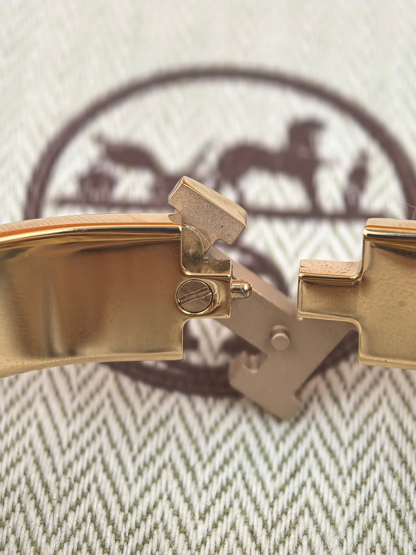 エルメス ブランドの象徴的なブレスレット