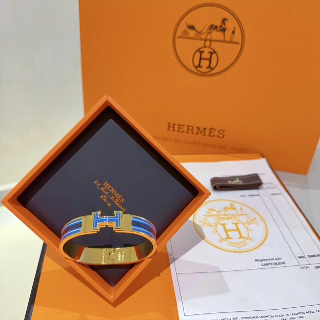 エルメス ブランドの象徴的なブレスレット