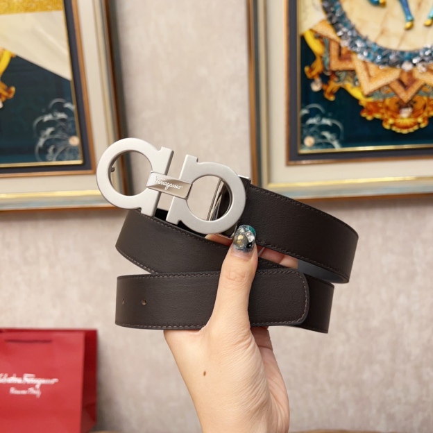 フェラガモ「Ferragamo」リバーシブルベルト