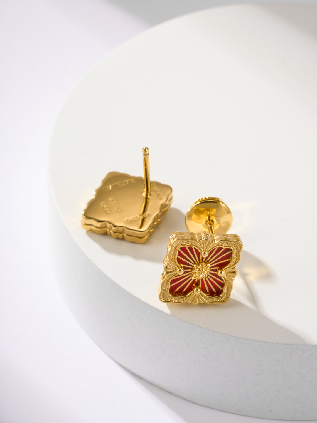 エルメス イヤリング、卓越した職人技の輝き