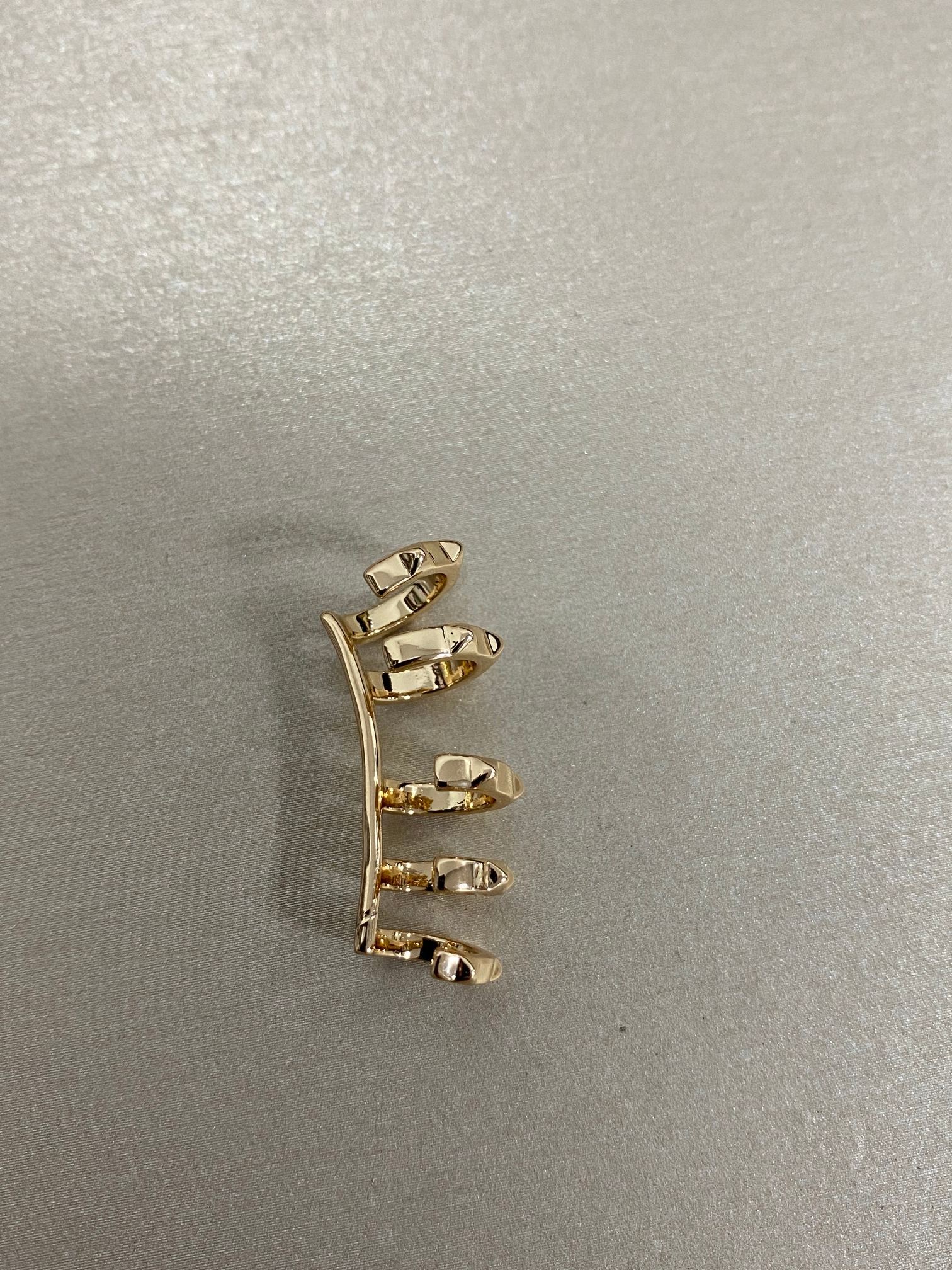 エルメス イヤリング、卓越した職人技の輝き