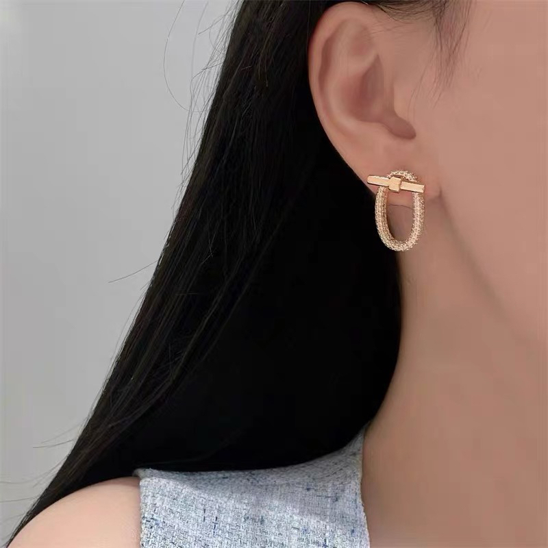 エルメス イヤリング、卓越した職人技の輝き