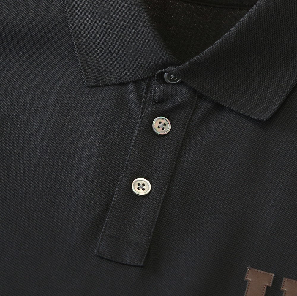 エルメス「Hermès」 春夏2026 刺繍コレクション Tシャツ