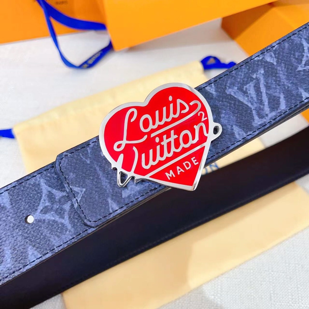 ルイ・ヴィトン「Louis Vuitton」ベルト･LV イニシャル 40MM
