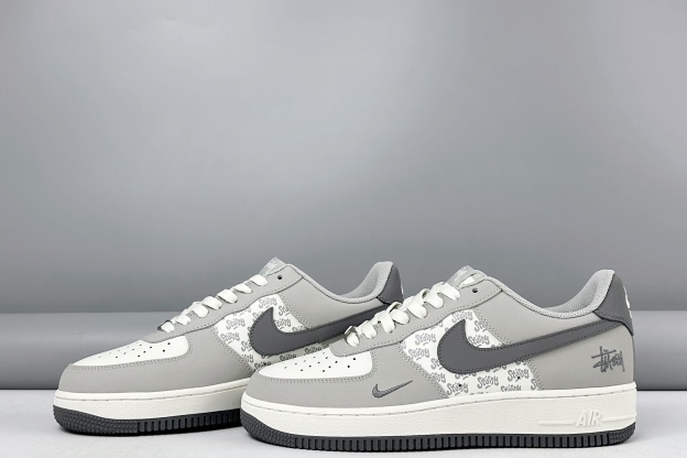 ナイキ「Nike」ク ロー カジュアルスニーカー