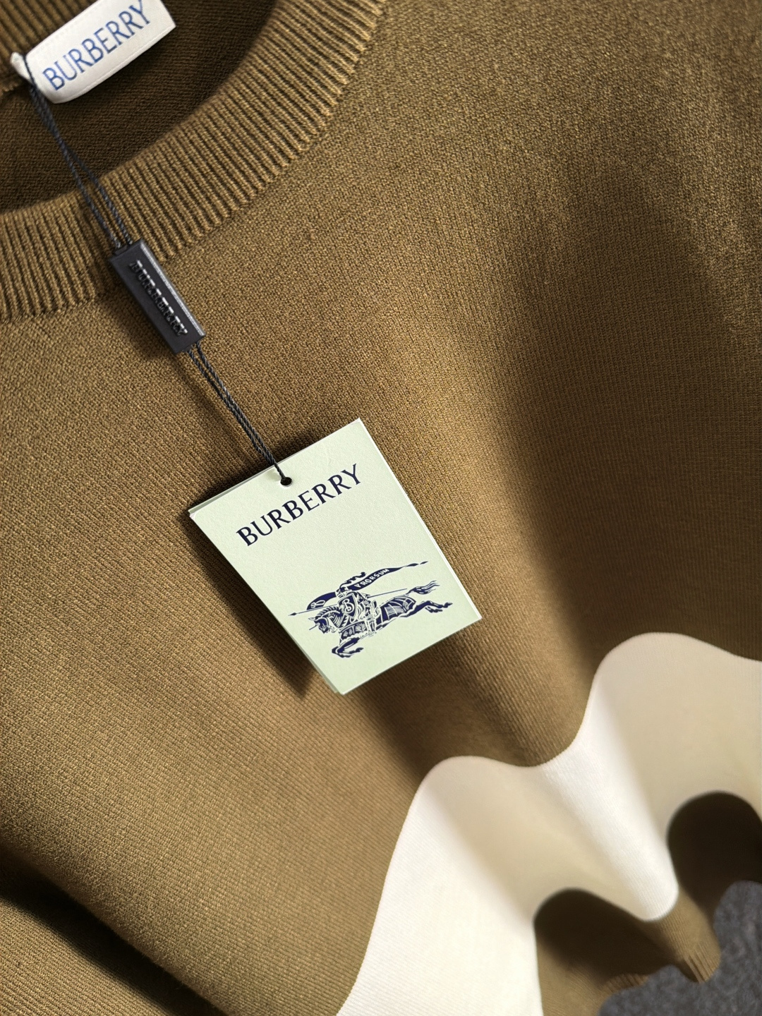 バーバリー「Burberry」2026新作ニットコレクション ニットウェア