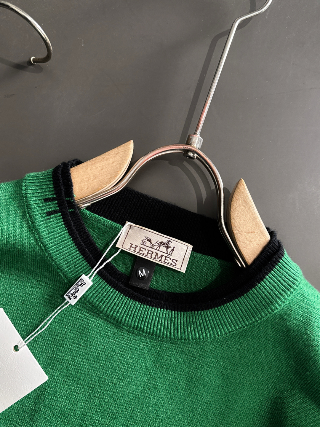 エルメス「Hermès」春季新作ラウンドネックスウェット