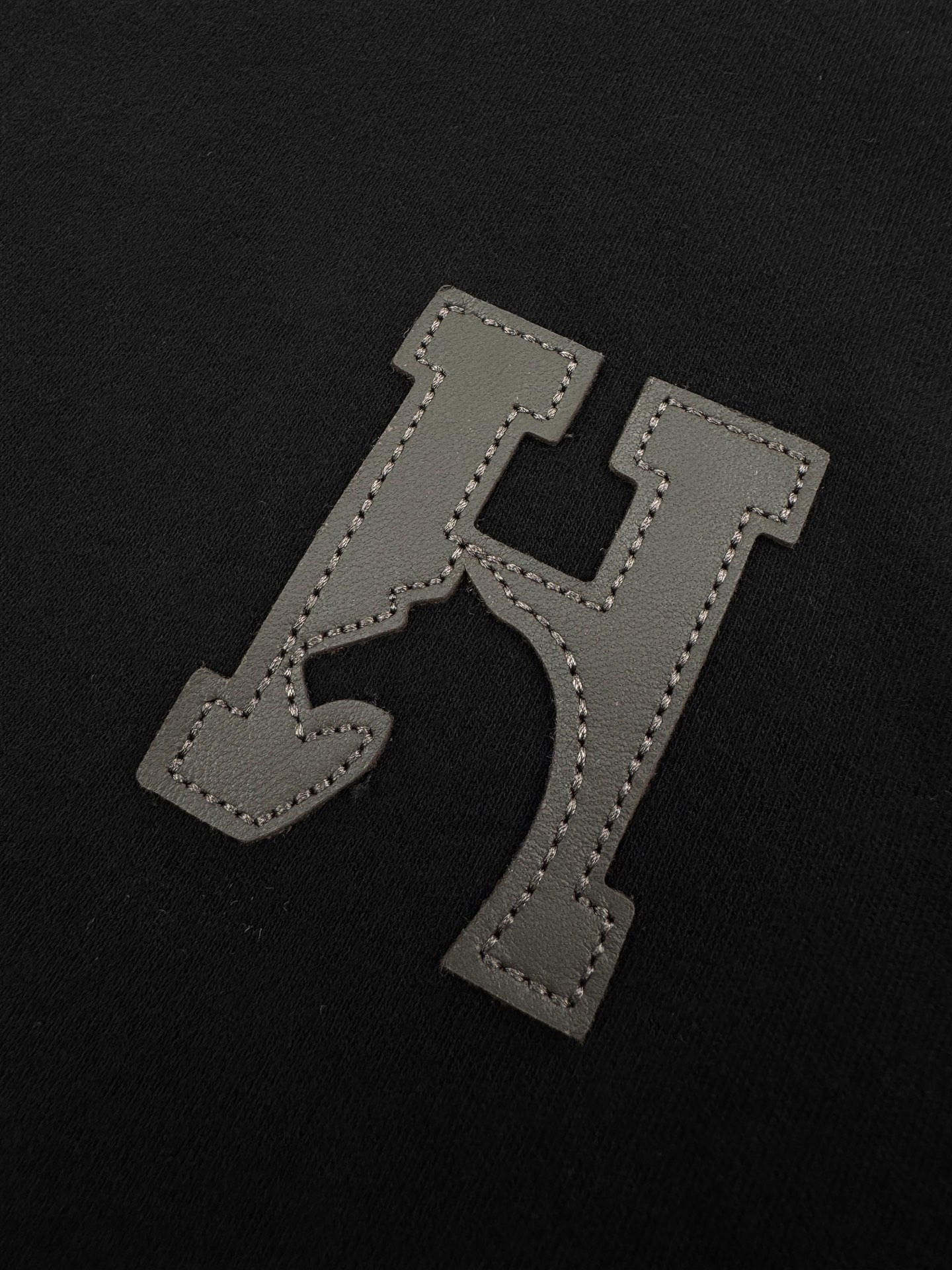 エルメス「Hermès」 クルーネックTシャツ 軽やかな着心地 春夏新作