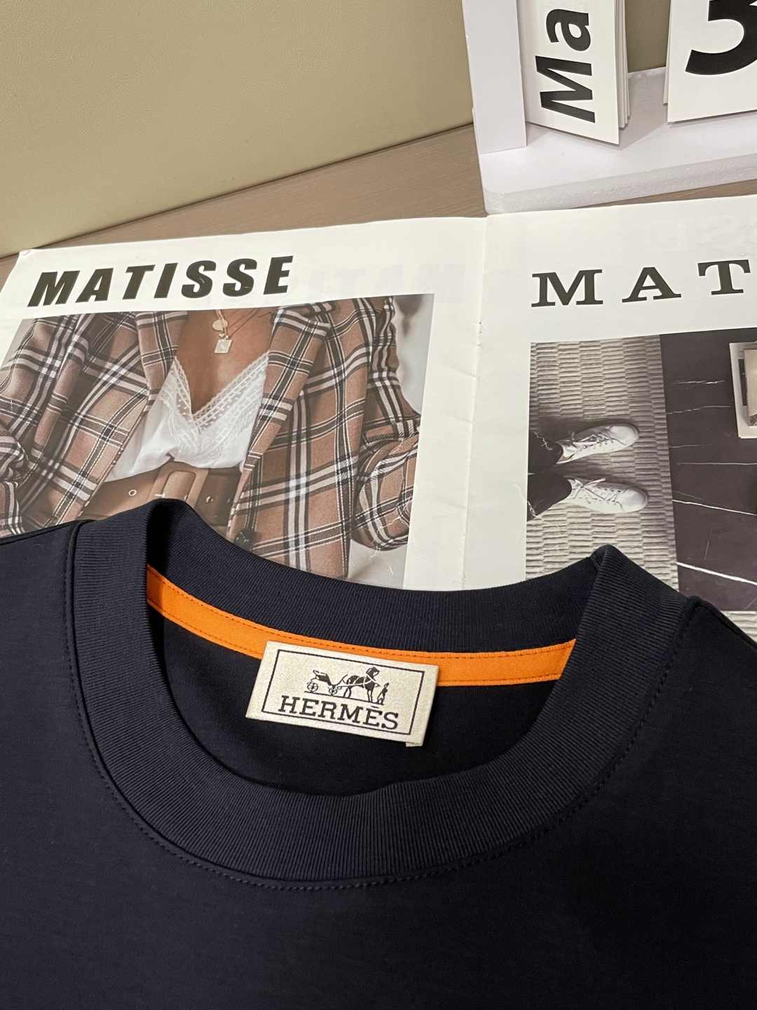 エルメス「Hermès」 クルーネックTシャツ 軽やかな着心地 春夏新作