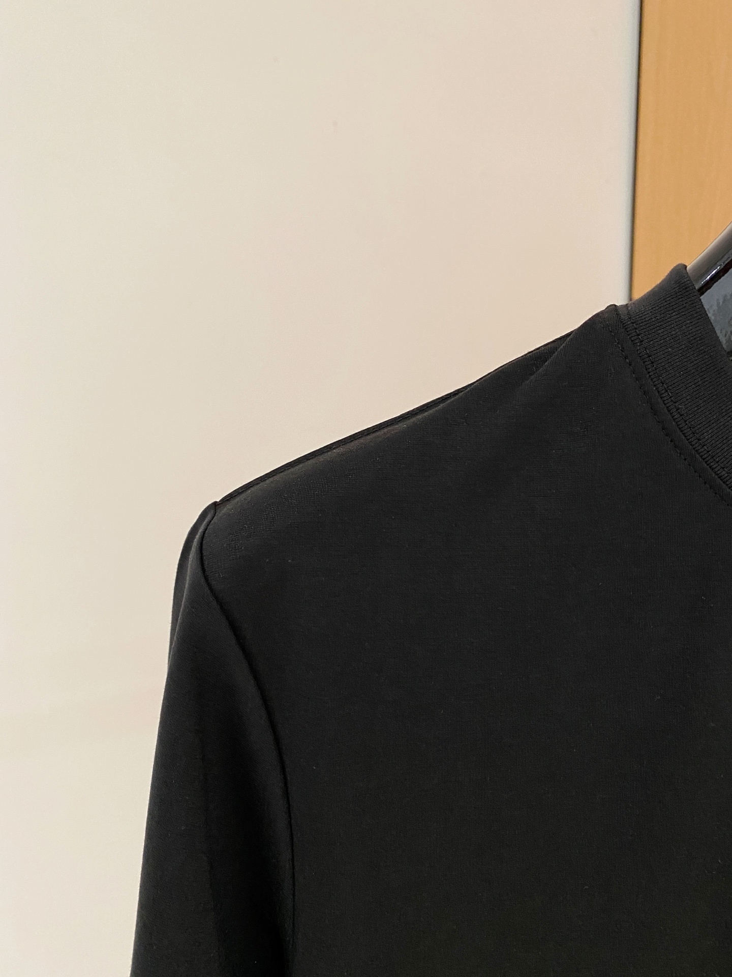エルメス「Hermès」 クルーネックTシャツ 軽やかな着心地 春夏新作