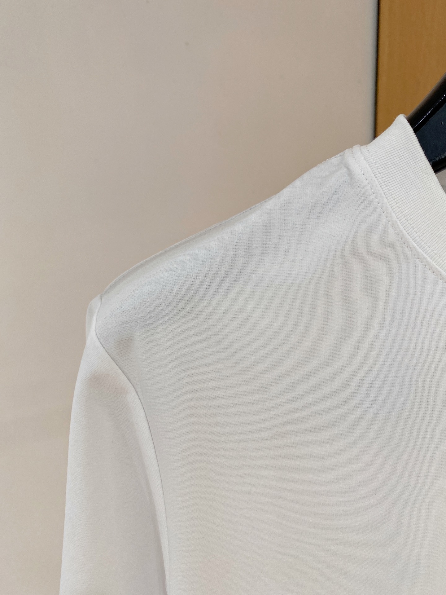 エルメス「Hermès」 クルーネックTシャツ 軽やかな着心地 春夏新作
