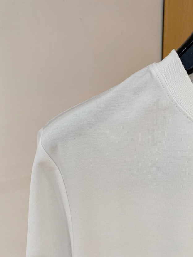 エルメス「Hermès」 クルーネックTシャツ 軽やかな着心地 春夏新作