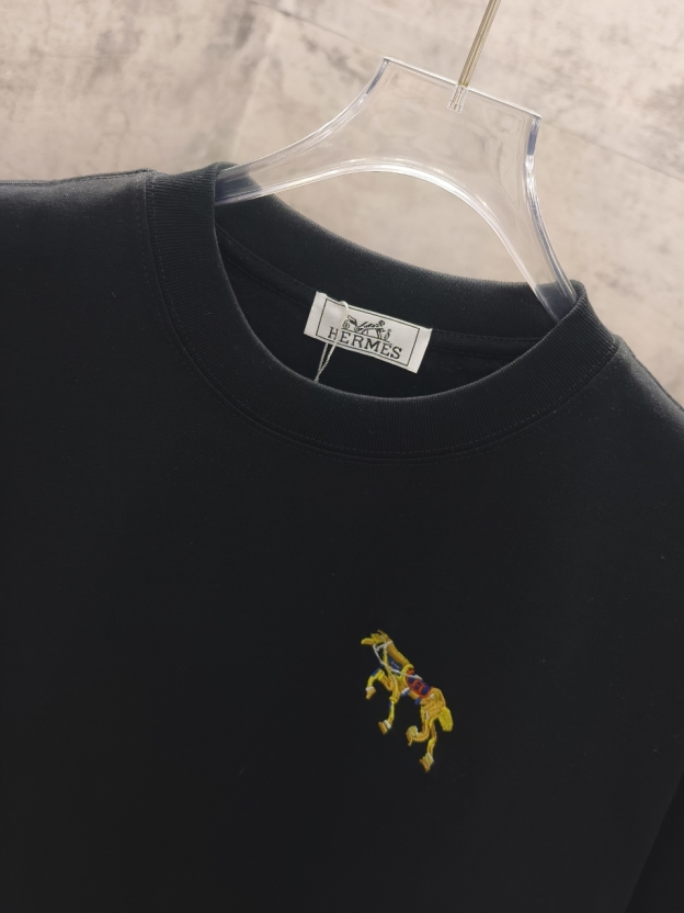 エルメス「Hermès」 クルーネックTシャツ 軽やかな着心地 春夏新作