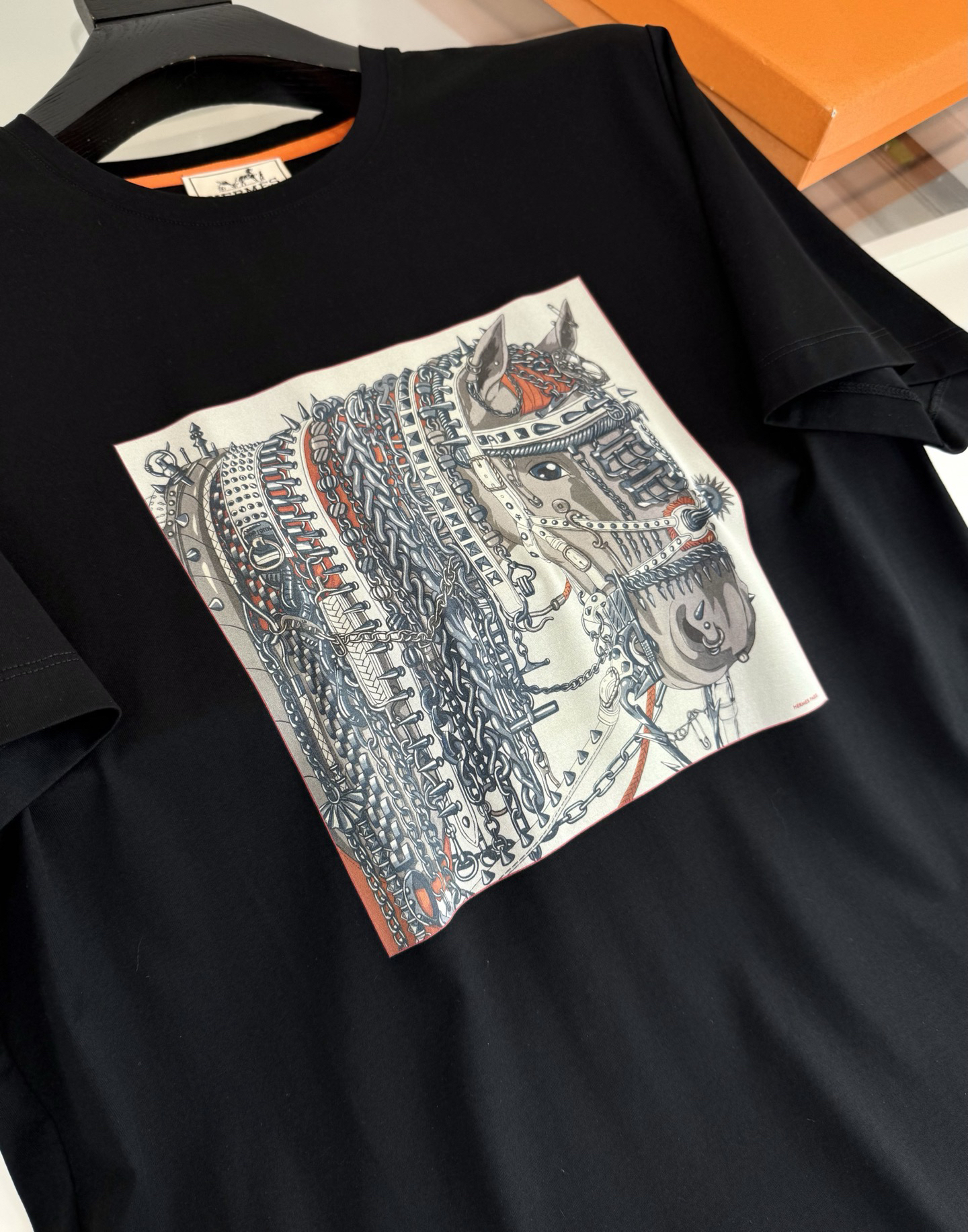 エルメス「Hermès」 クルーネックTシャツ 軽やかな着心地 春夏新作