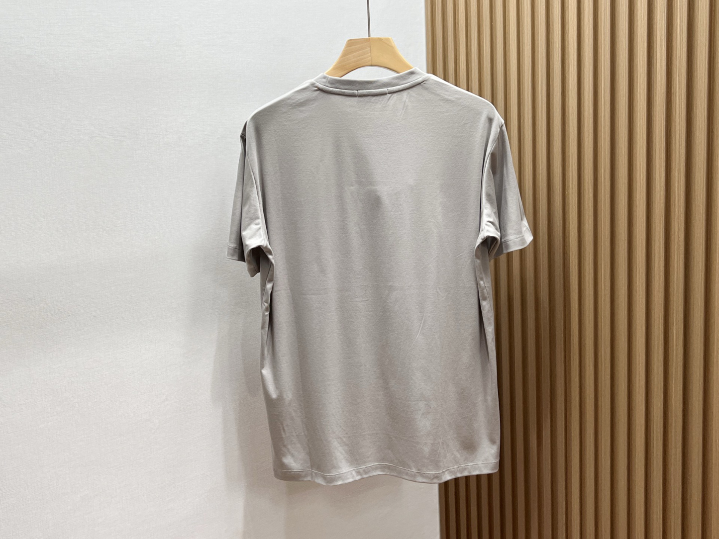 エルメス「Hermès」 クルーネックTシャツ 軽やかな着心地 春夏新作