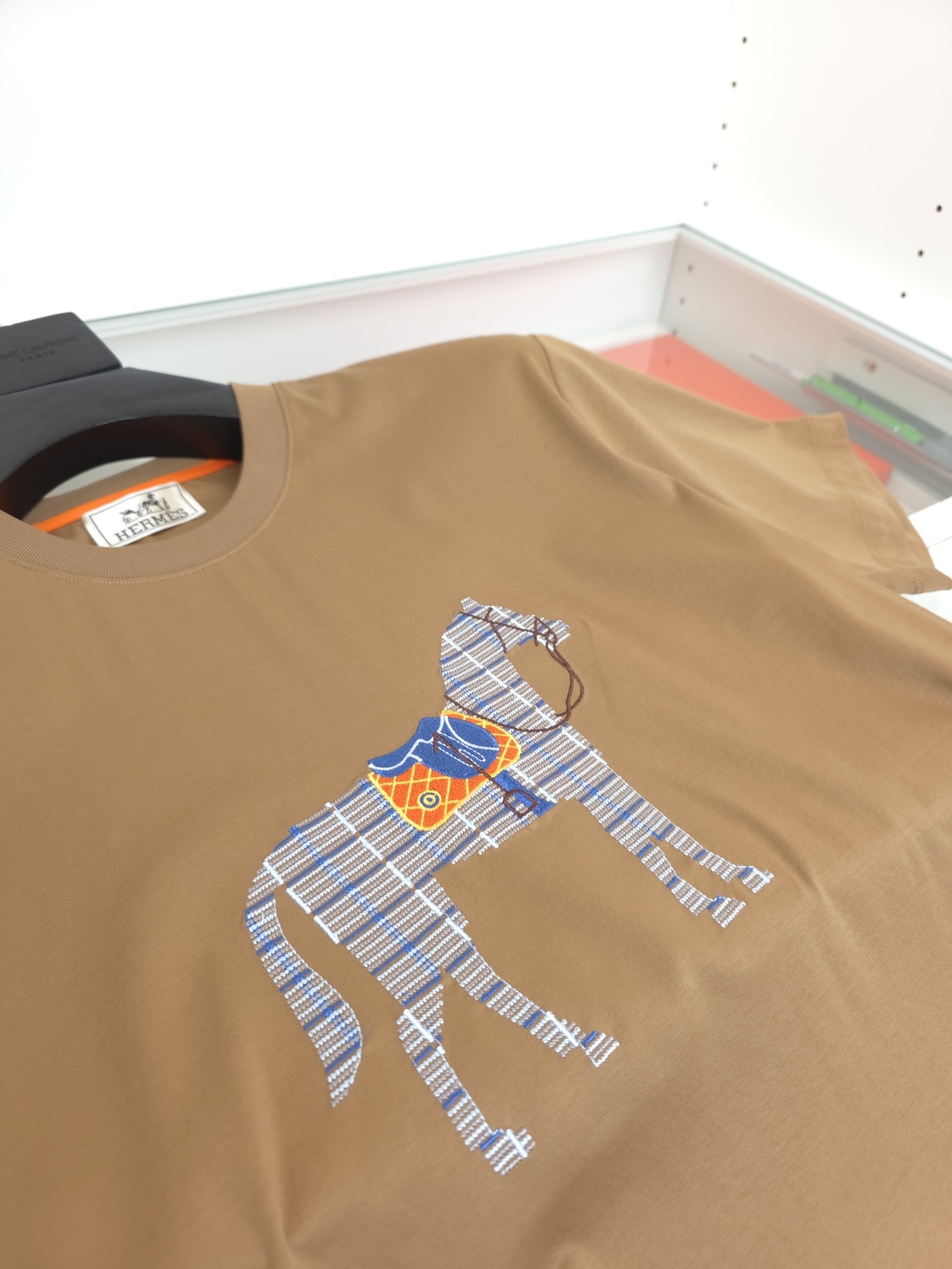 エルメス「Hermès」 クルーネックTシャツ 軽やかな着心地 春夏新作