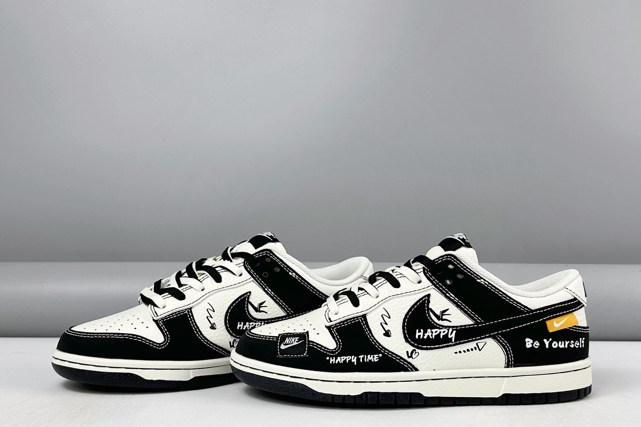 ナイキ「Nikeアライアンス製品 ク ロー カジュアルスニーカー