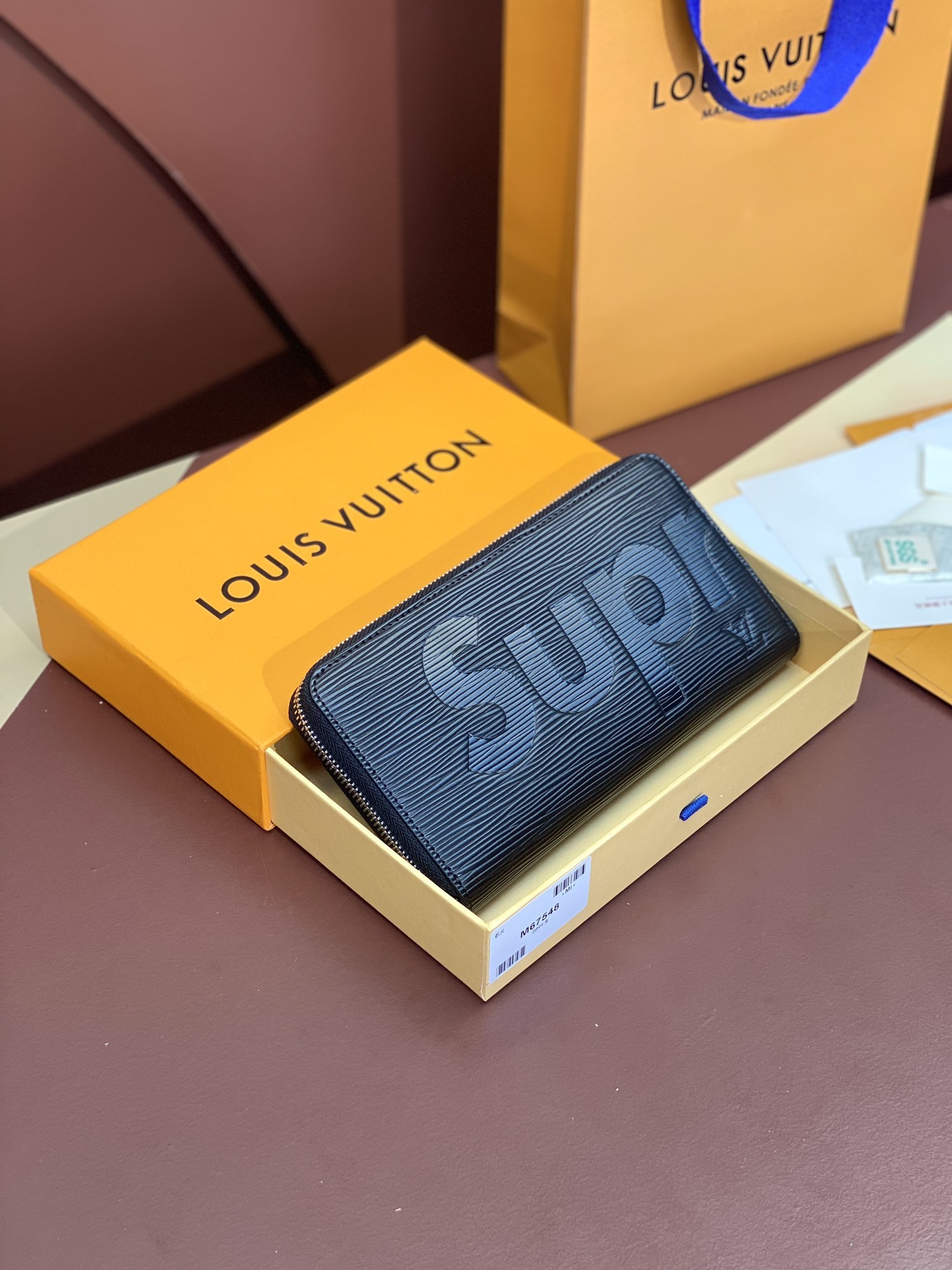 ルイ・ヴィトン「Louis Vuitton」LV x Supreme コラボ ジッピー･ウォレット