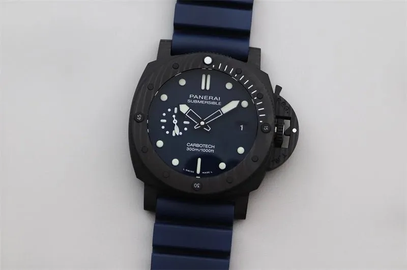 パネライ「Panerai」Submersible PAM00960 メンズ自動巻きクロノグラフ42MM