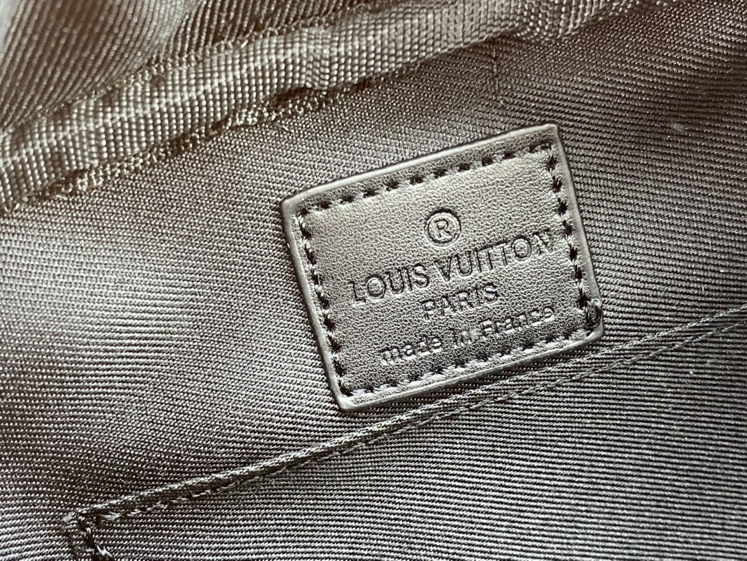 ルイ・ヴィトン「Louis Vuitton」S Lock メッセンジャーバッグ