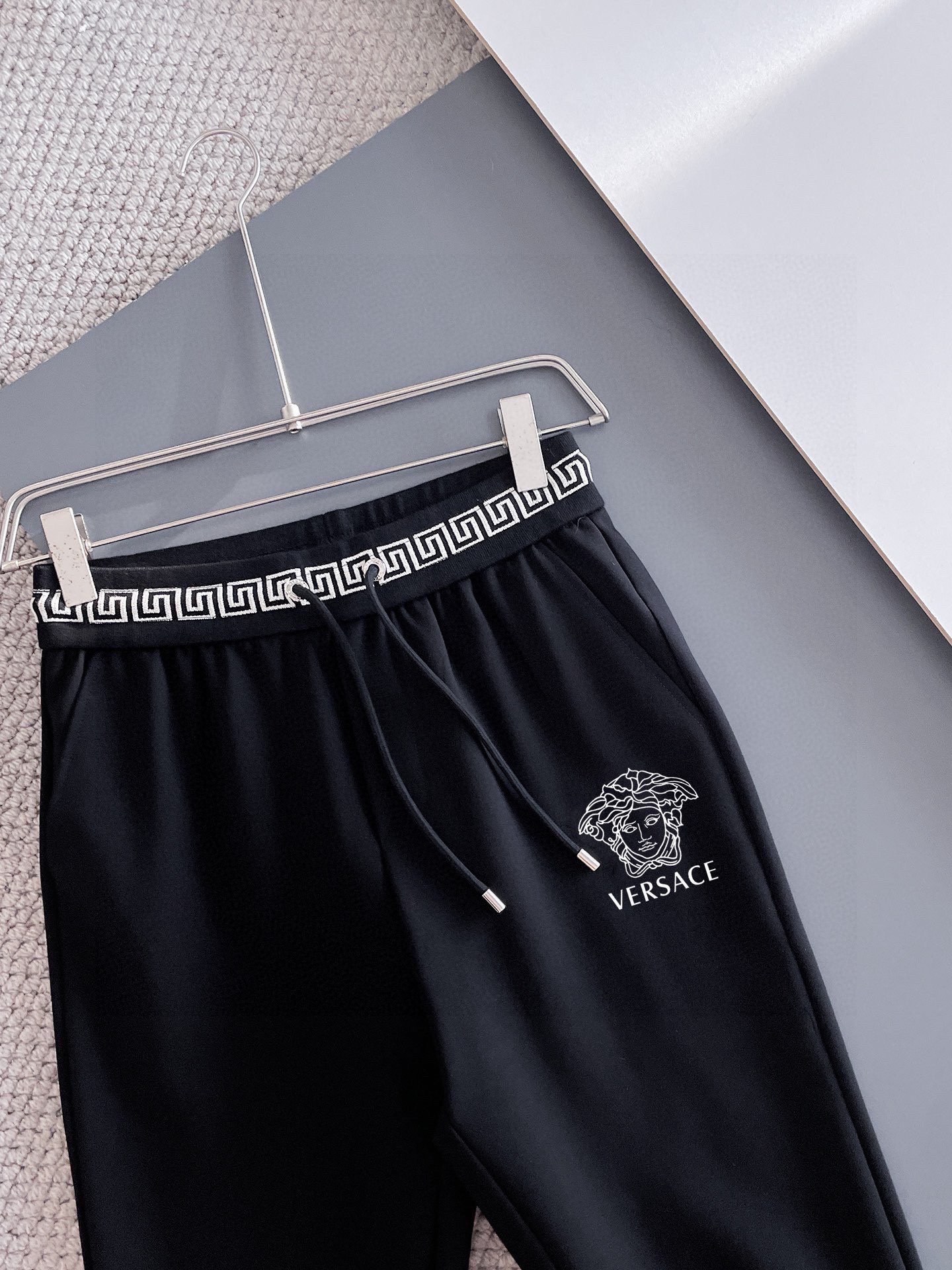 ヴァレンティノ「Valentino」秋冬 メンズ カジュアルスポーツセット