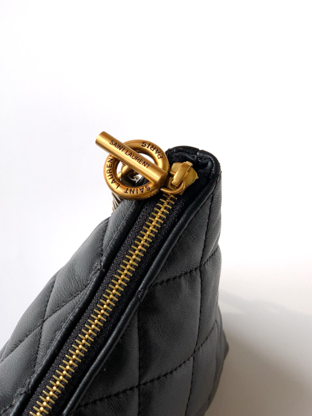 サンローラン「Saint Laurent」イカール ミディアム（キルティングナッパレザー）