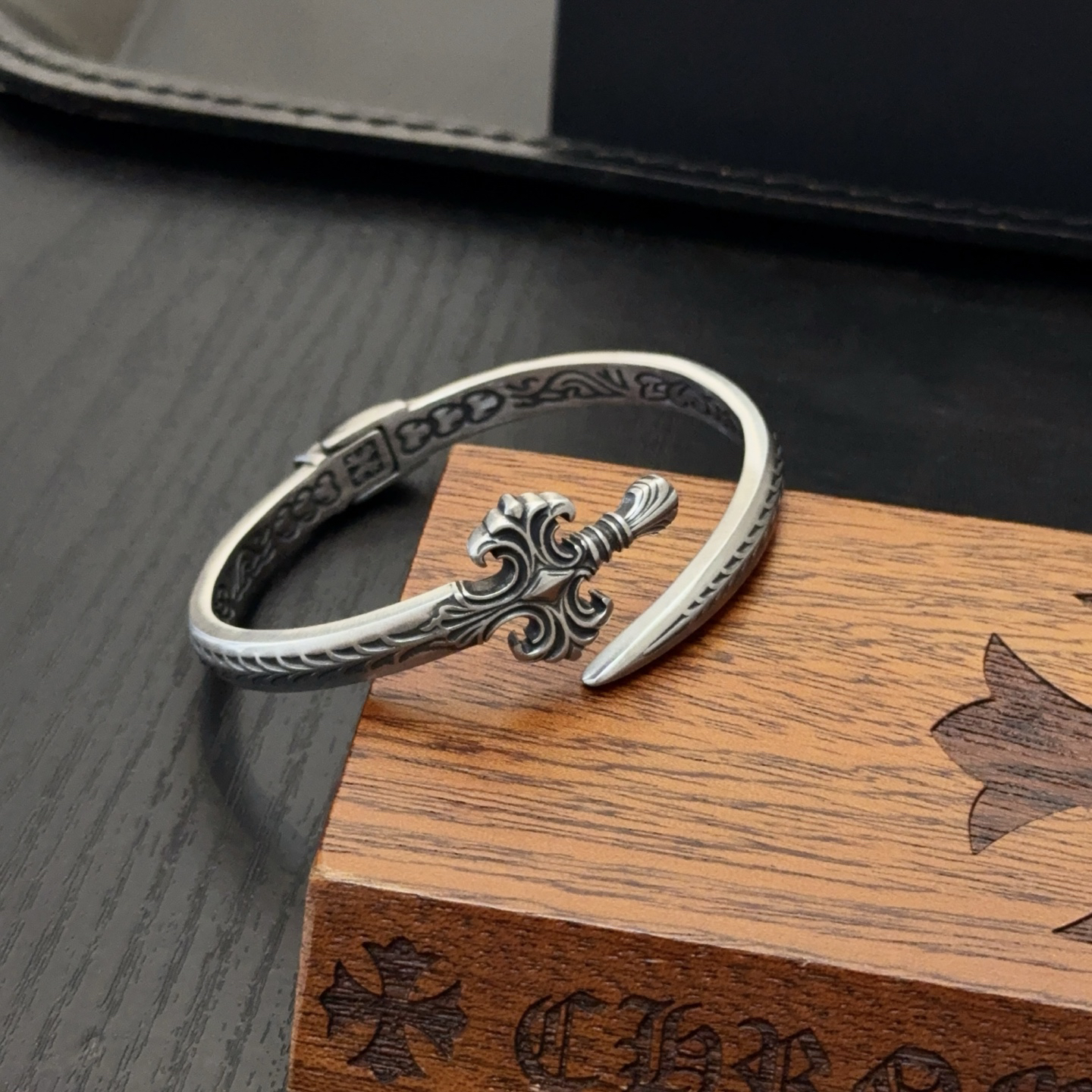 クロムハーツ「Chrome Hearts」ブレスレット - ヴィンテージ＆ロックテイスト ペア用