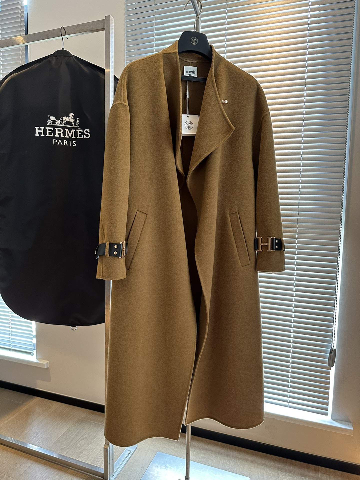 エルメス「Hermès」2025ニューコレクション コート